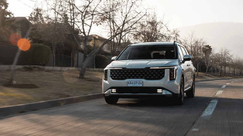 KIA CARNIVAL SE RENUEVA CON MAYOR TECNOLOGÍA Y DISEÑO SUPERIOR