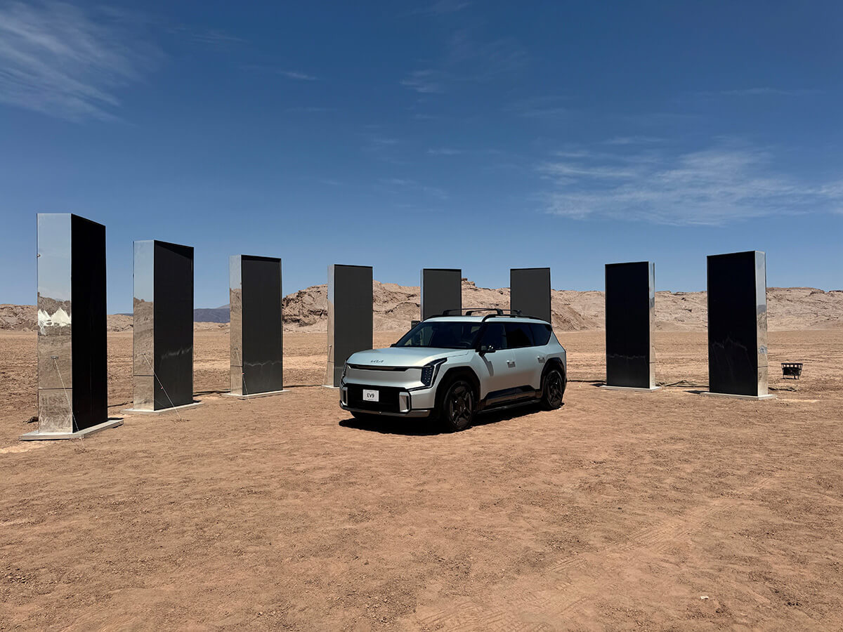 El Kia EV9 enciende el Desierto de Atacama en su estreno regional