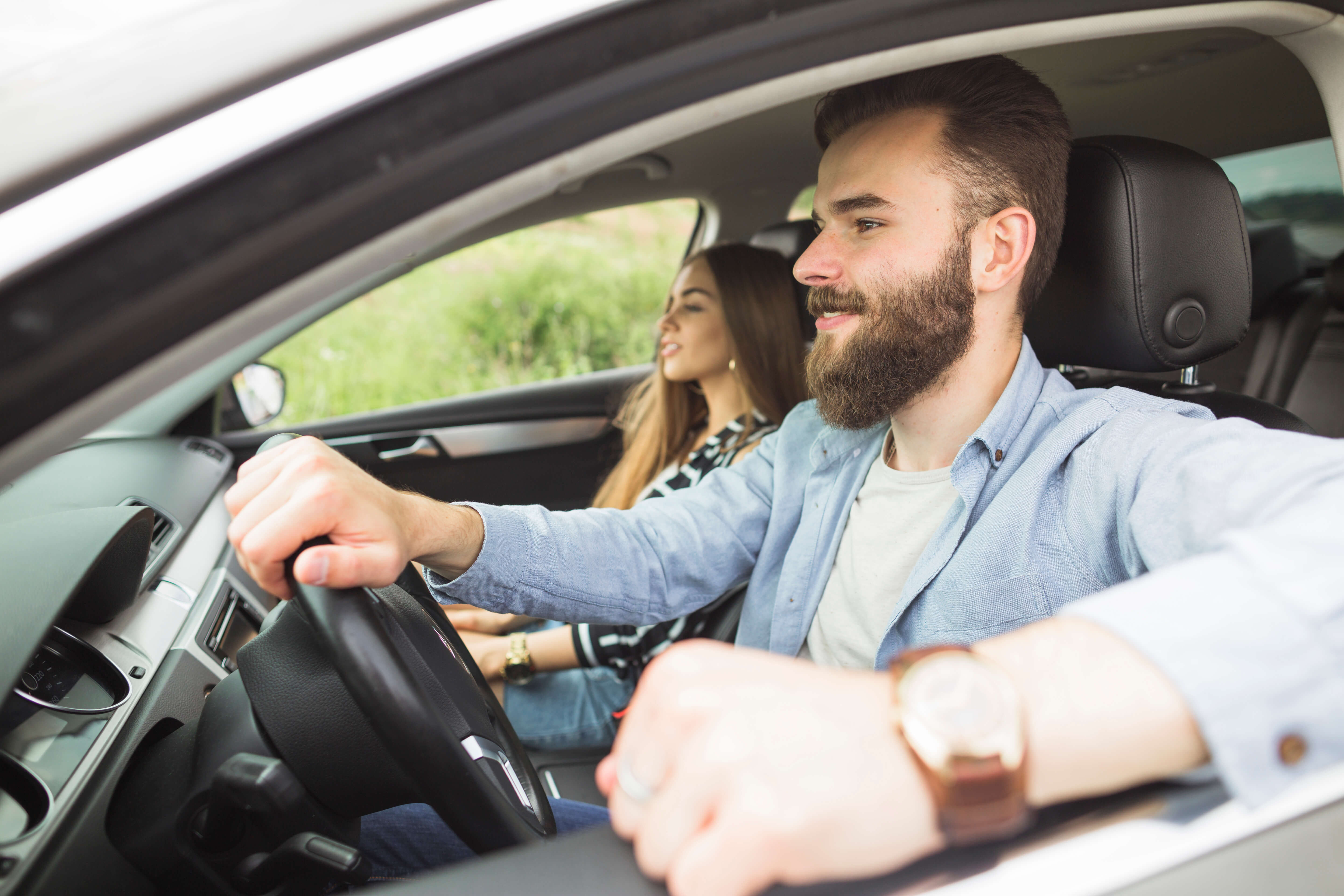 5 conductas peligrosas al volante que debes evitar estas Fiestas Patrias